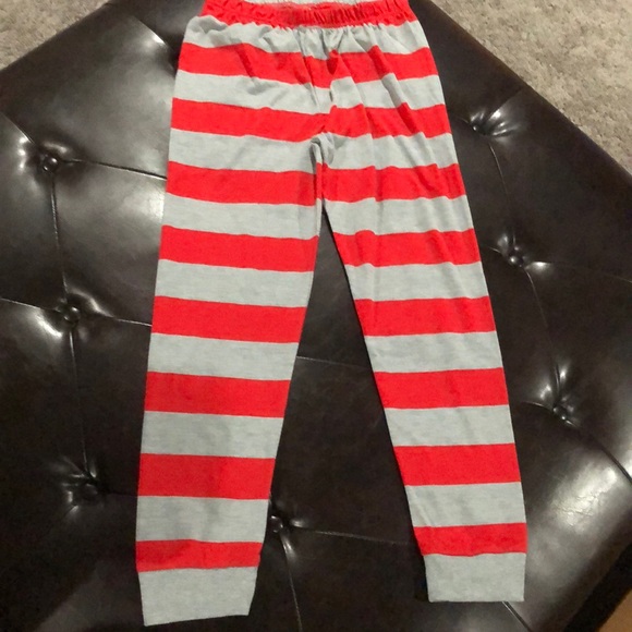 NWOT Disneystore Mickey PJs size 9/10 - Picture 4 of 5